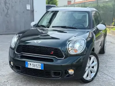 Usata Mini Cooper S Countryman 184 CV (135 kW) 2012 Verde SUV