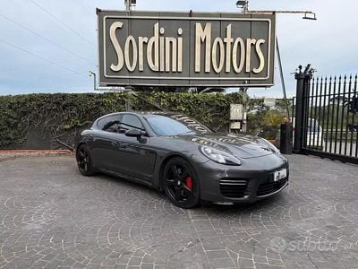 Usata Porsche Panamera 441 CV (324 kW) 2015 Grigio Utilitaria