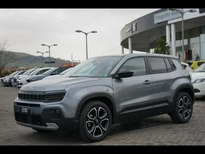 Usata Jeep Avenger Summit 101 CV (74 kW) 2025 Grigio pietra SUV