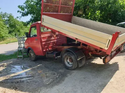 Usata Iveco Daily 75 CV (55 kW) 1992 Rosso Furgone