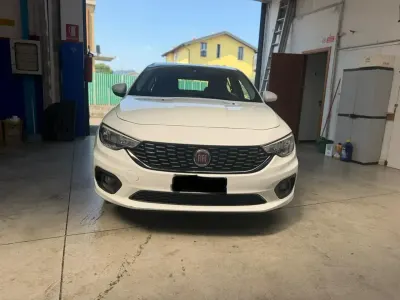 Usata Fiat Tipo 95 CV (69 kW) 2016 Bianco Berlina