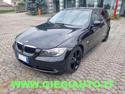 Nero metallizzato Usata 2009 BMW 318 Station wagon | 5500 € (Buon prezzo)