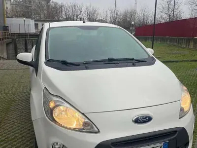Usata Ford Ka Titanium 69 CV (50 kW) 2013 Utilitaria