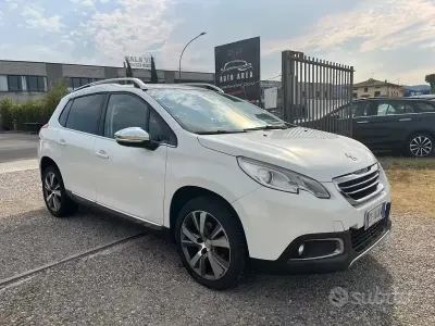 Usata Peugeot 2008 92 CV (67 kW) 2014 Bianco SUV