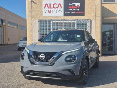 Nuova Nissan Juke N-Connecta 114 CV (83 kW) 2026 Ceramic gray + black roof SUV