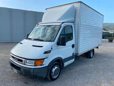 usata Iveco Daily 2.8 HPI Cassonato