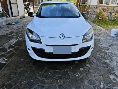 Usata Renault Mégane GrandTour 90 CV (66 kW) 2011 Bianco Station wagon
