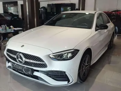 Begagnad Mercedes C300e