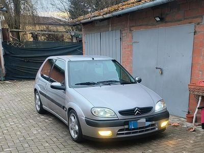 Usata Citroën Saxo 100 CV (73 kW) 2003 Grigio Utilitaria