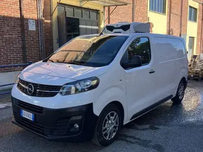 Usata Opel Vivaro-e Combi 120 CV (88 kW) 2021 Monovolume