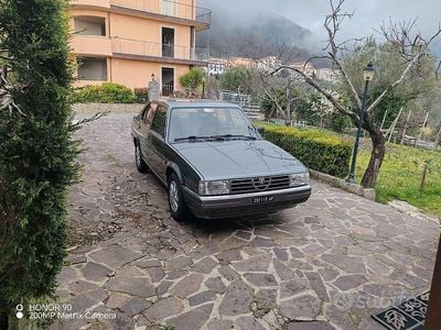Begagnad Alfa Romeo 90 128 HK (94 kW) 1984 Grå Sedan