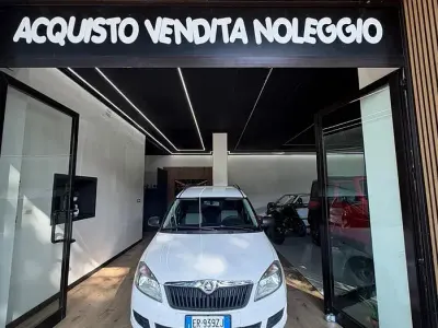 Usata Skoda Roomster Noire 90 CV (66 kW) 2013 Bianco Monovolume