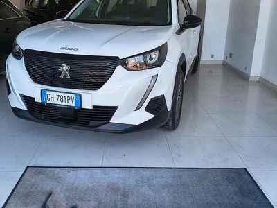 Usata Peugeot 2008 Allure 130 CV (95 kW) 2021 Bianco SUV
