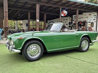 Usata Triumph TR4 103 CV (75 kW) 1966 Oro Cabrio