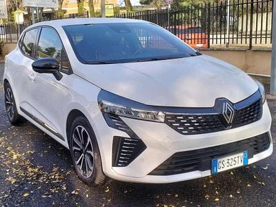 Usata Renault Clio Techno 91 CV (66 kW) 2024 Bianco Furgone