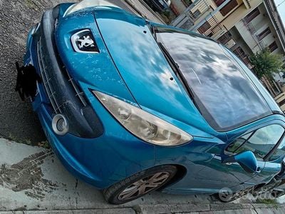 Usata Peugeot 207 90 CV (66 kW) 2007 Blu Berlina