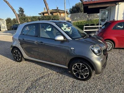 Usata Smart ForFour Prime 71 CV (52 kW) 2015 Grigio Utilitaria