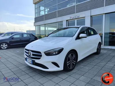 Usata Mercedes B180 116 CV (85 kW) 2022 Bianco Utilitaria