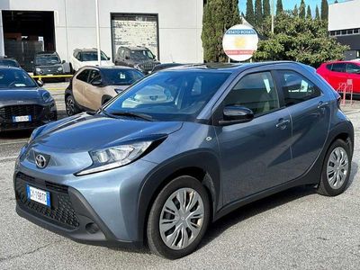 Usata Toyota Aygo X Active 72 CV (52 kW) 2025 Blu/azzurro SUV