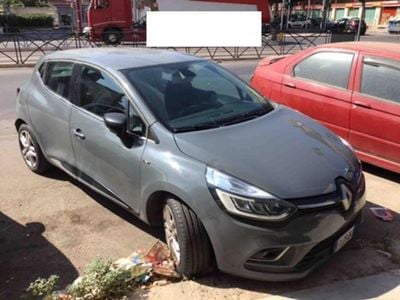 Usata Renault Clio IV Zen 75 CV (55 kW) 2019 Grigio pastello Utilitaria