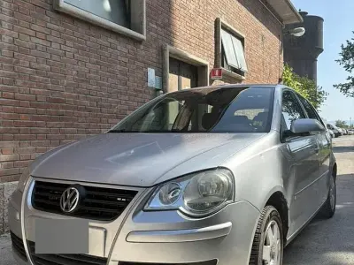 Usata VW Polo 69 CV (50 kW) 2005 Grigio Utilitaria