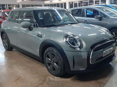 Usata Mini ONE Classic 75 CV (55 kW) 2022 Moonwalk grey metallic Utilitaria