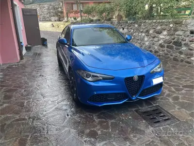 Usata Alfa Romeo Giulia 280 CV (205 kW) 2020 Bluazzurro Berlina
