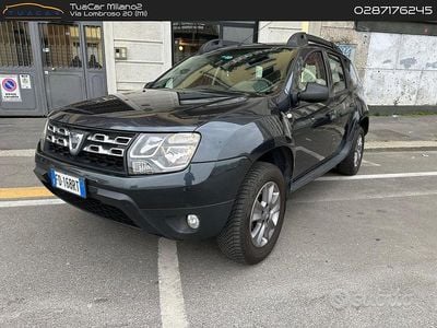 Usata Dacia Duster Lauréate 110 CV (80 kW) 2016 Grigio SUV