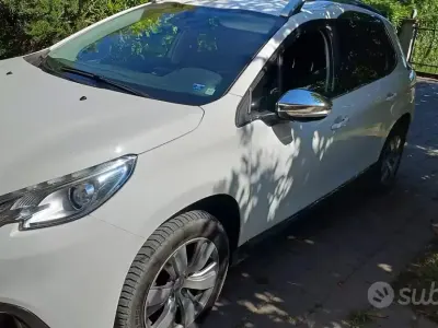 Usata Peugeot 2008 92 CV (67 kW) 2015 Bianco SUV