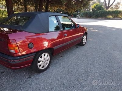 Usata Opel Kadett 75 CV (55 kW) 1991 Cabrio