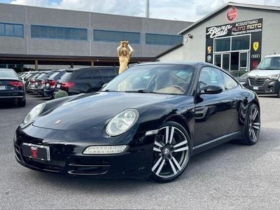 Porsche 911 Carrera