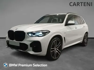 Usata BMW X5 M Sport 231 CV (169 kW) 2022 Mineral white metallizzato SUV