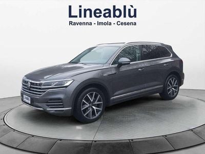 Usata VW Touareg Elegance 231 CV (169 kW) 2022 Grigio SUV