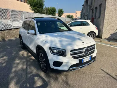 Usata Mercedes GLB200 150 CV (110 kW) 2020 Bianco SUV
