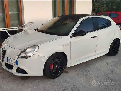 Usata Alfa Romeo Giulietta 170 CV (125 kW) 2011 Bianco Utilitaria