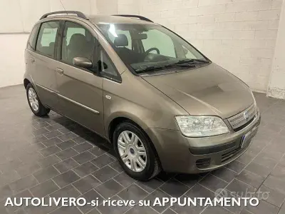 Usata Fiat Idea Emotion 95 CV (69 kW) 2008 Grigio Monovolume