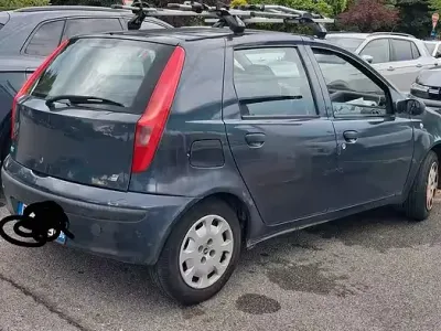 Usata Fiat Punto 60 CV (44 kW) 2001 Utilitaria