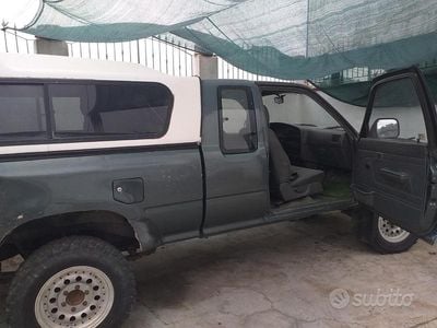 Gebraucht Toyota HiLux 97 PS (71 kW) 1993 Grau Pickup