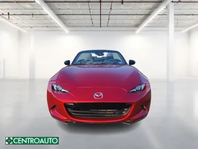 Nuova Mazda MX5 132 CV (97 kW) 2026 Soul red crystal Cabrio