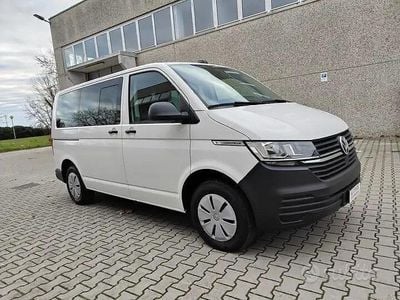 Begagnad VW Caravelle Trendline 110 HK (80 kW) 2023 Vit Minibuss