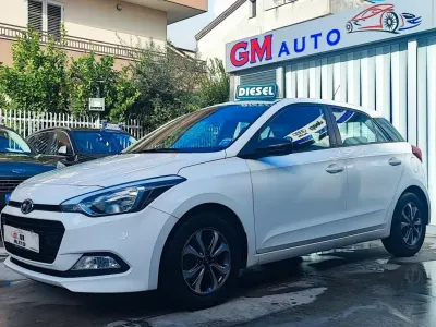 Usata Hyundai i20 GO! 74 CV (54 kW) 2019 Bianco Utilitaria