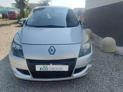 Usata Renault Scénic III 130 CV (95 kW) 2010 Argento Monovolume