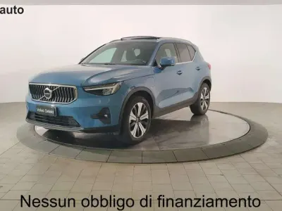 Usata Volvo XC40 Ultimate 129 CV (94 kW) 2023 Fjord blue metallizzato SUV