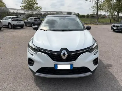 Usata Renault Captur Intens 140 CV (102 kW) 2021 Bianco SUV