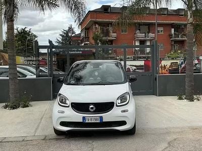 Usata Smart ForFour 71 CV (52 kW) 2017 Bianco Utilitaria