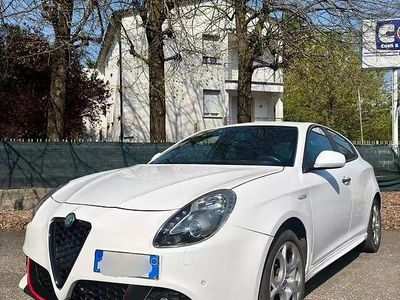 Usata Alfa Romeo Giulietta Business 120 CV (88 kW) 2017 Bianco Utilitaria