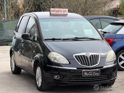 Usata Lancia Musa 105 CV (77 kW) 2009 Nero Monovolume
