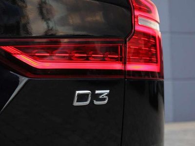 Usata Volvo V60 Business Edition 150 CV (110 kW) 2020 Nero Station wagon