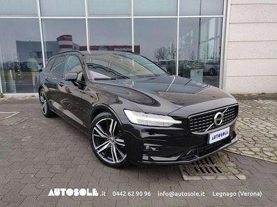 Usata Volvo V60 R-Design 150 CV (110 kW) 2020 Nero Station wagon
