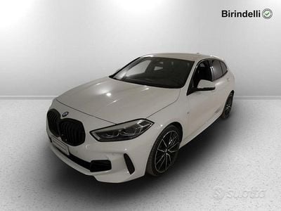 Usata BMW 120 Shadowline 190 CV (139 kW) 2023 Bianco Utilitaria